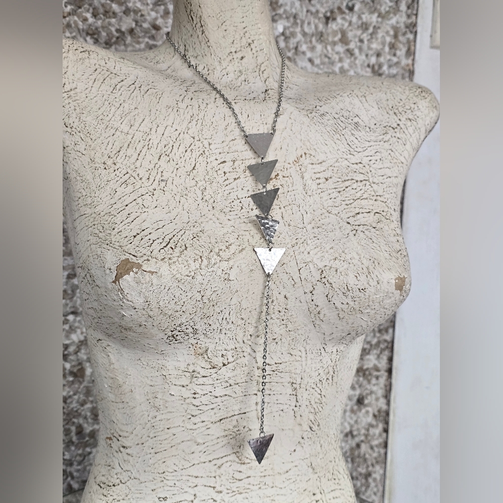 Vintage Y2k Zap Triangle metal dangle necklace silver - Picture 3 of 6